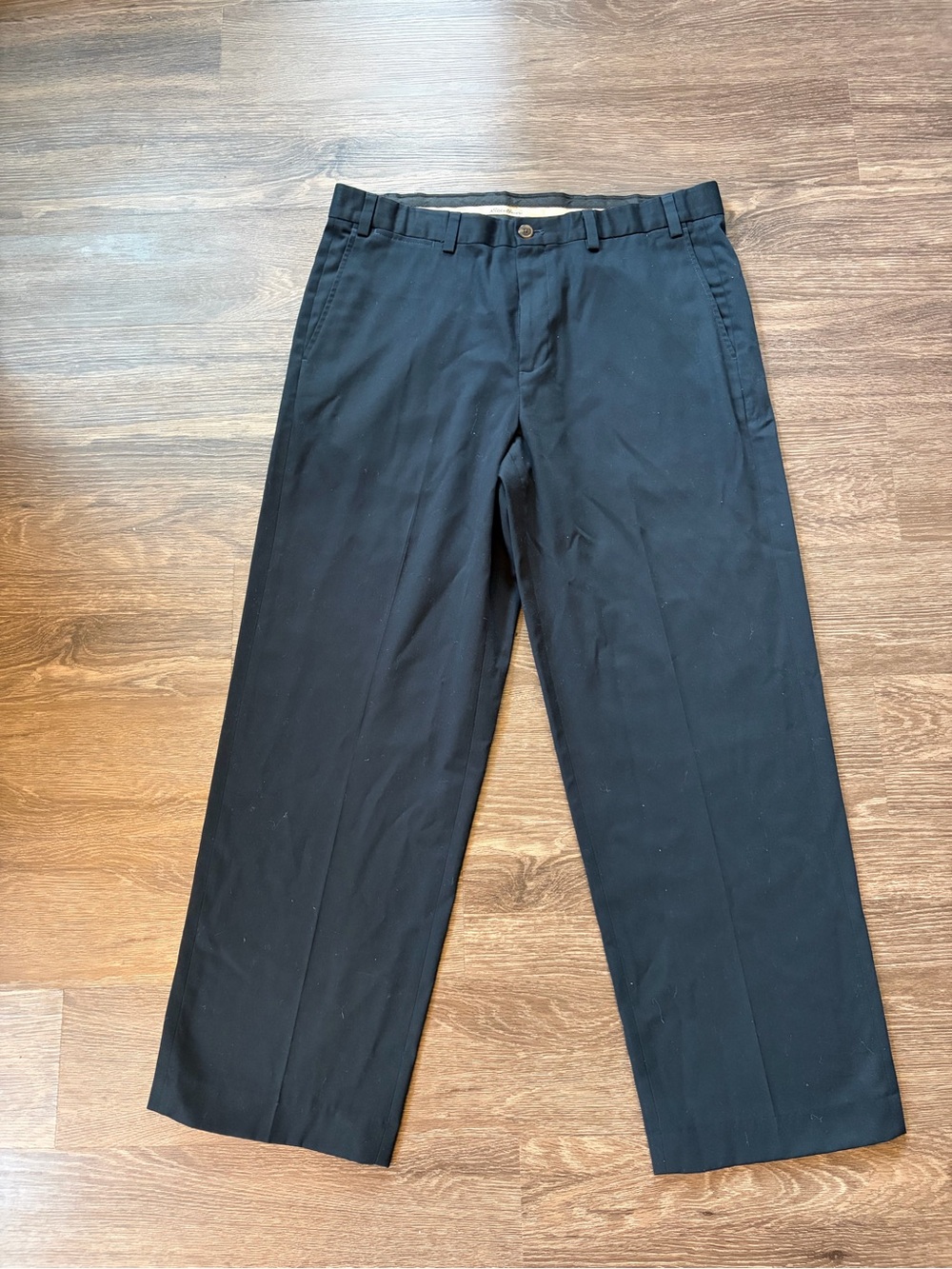 Eddie Bauer Mens 36 Black Trousers Normcore Relaxed Fit